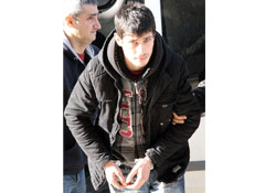 Silahlı zorbalar tutuklandı