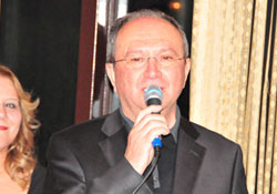 Mübadiller yemekte buluştu