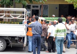 Anne ve kızına gözyaşı