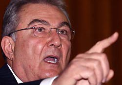 Baykal:"Kimmiş darbeyi yapacak?"