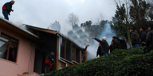 RİZEDE YANGIN PANİĞİ