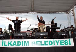 Grup Laçin coşturdu