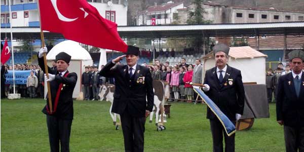 ARTVİN KURTULUŞU KUTLANDI