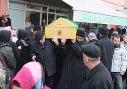 Emekli öğretmene son görev