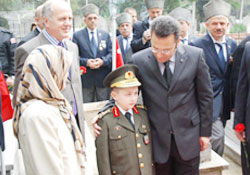 Gönlün en yüce yerindeler