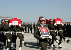 Şehitlere acı veda