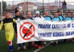 Trafik futbol takımından örnek mesaj