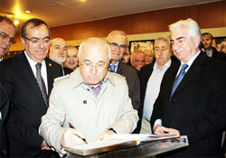 Halkın istediği anayasayı yapabilmeliyiz