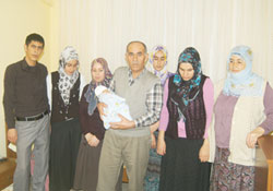 Karanlık günlerde aydınlık yarınların umutları var