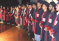 Çarşamba'da mezuniyet coşkusu