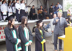 'Örf ve adetlerimizi unutamayız'