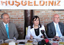 'Çocuklar toplumun vicdanına emanet'