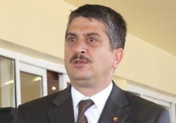 Rektör adayına STK'lardan tam destek