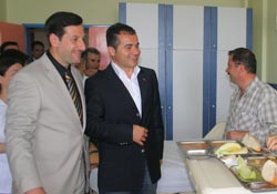 Kılıç hastaları ziyaret etti