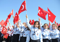 ÇOŞKULU 23 NİSAN KUTLAMASI