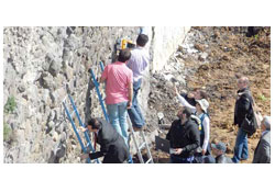 Surlarda kapı operasyonu
