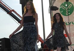 Yeşilyurt'ta muhteşem defile ve konser