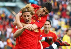 İspanya son saniyede güldü!