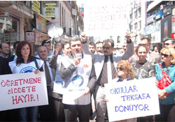 Öğretmenler Bakan'a seslendi:'Acilen bir çözüm bulun'