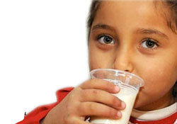 Okul sütü projesinde 'zehir' skandalı