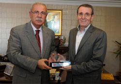 Hayvalıdan Murzioğluna teşekkür