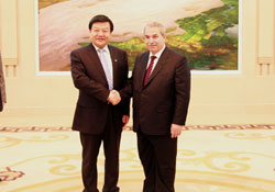 Çinli kardeşten iade-i ziyaret