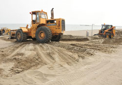 Sahil yaza hazırlanıyor