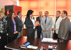 OKULLARDAN TEŞEKKÜR PLAKETİ