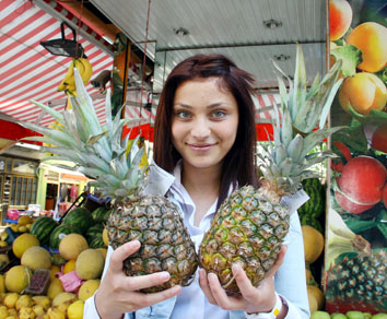 Ananas suyu kabızlığa iyi geliyor