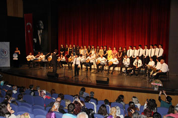 Gençlik Merkezi'nden Yıl Sonu Konseri