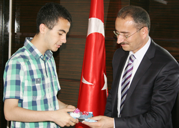 Başarıya ödül