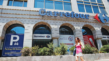 Carrefour Yunanİstanı terk etti!