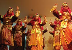 ATAFEM'den folklor rüzgarı