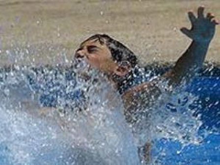 Sulama kanalı kuzenleri yuttu