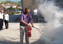 Sağlıkçılara yangın eğitimi
