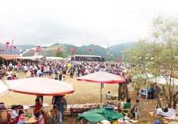 Tekkeköyde  festival coşkusu