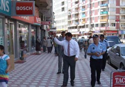 Bafra Belediyesi halk onaylı çalışıyor