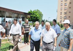 Demirtaş site sakinleriyle kahvaltıda buluştu
