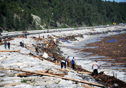 Şantiye yerle bir oldu