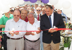 Dualar ile açıldı