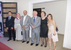 Mutluluğa yürüdüler