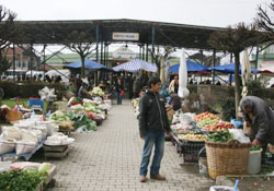 Pazarcı esnafı işsizlikten dertli