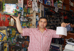 Kargo mağduru olan esnaf vatandaşları  uyardı