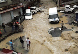 Suçlu Yılanlıdere'de bulunan sel kapanı