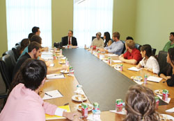 Vekilden ABDli öğrencilere siyaset dersi