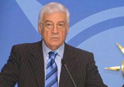 'Her devrim travma yaratmıştır'