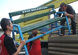 Gazi'den küçük belediyelere yardım