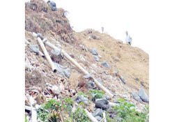 Yalıncakta çöp tepkisi