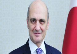 Namazda cemaati nasıl azarladığını anlattı