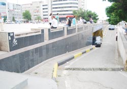 'Bomba üzerinde yürüyoruz"